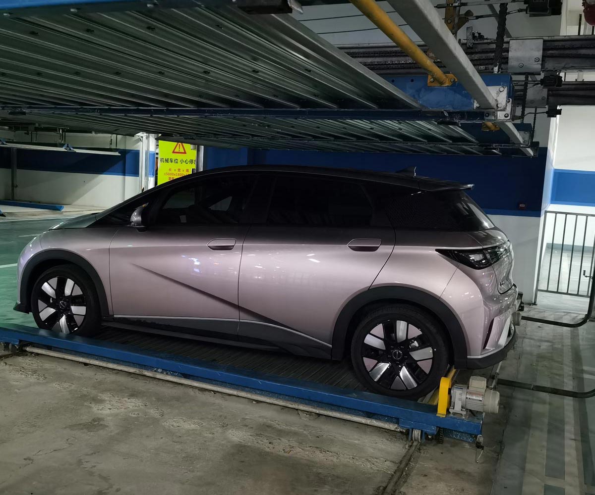臨夏兩層升降橫移式機(jī)械立體停車(chē)設(shè)備回收